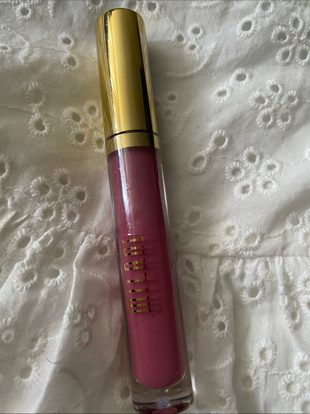 Milani Amore Shine Liquid lip color Shade 09  Idol